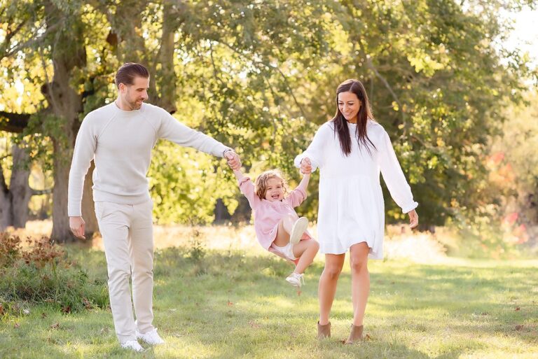 How to Choose the Best Family Photographer for Timeless Memories